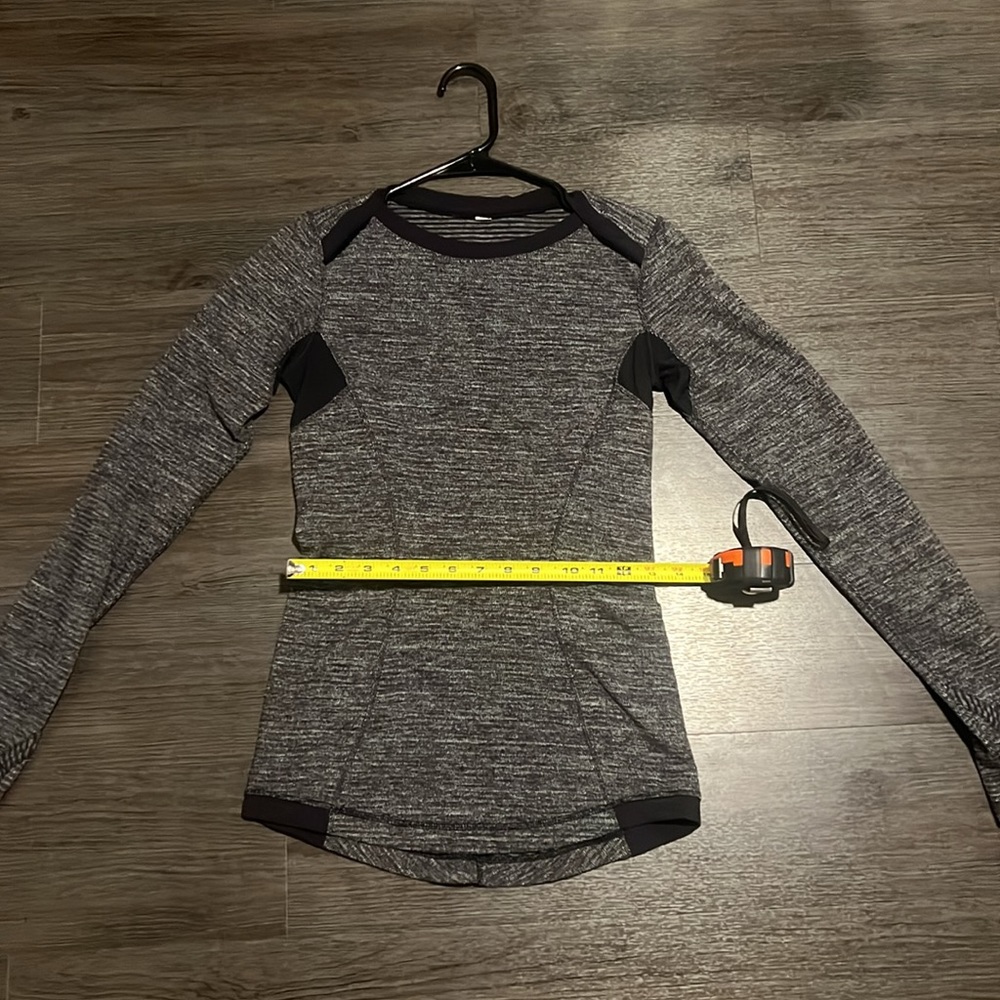 Lululemon Base Runner Long Sleeve- Heathered Black/ Black - Women’s Small - Picture 12 of 13